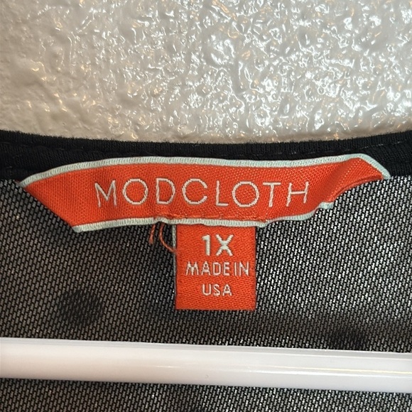 MODCLOTH Women's Black Sheer Polkadot Stretch Midi Dress 1X - Picture 2 of 7